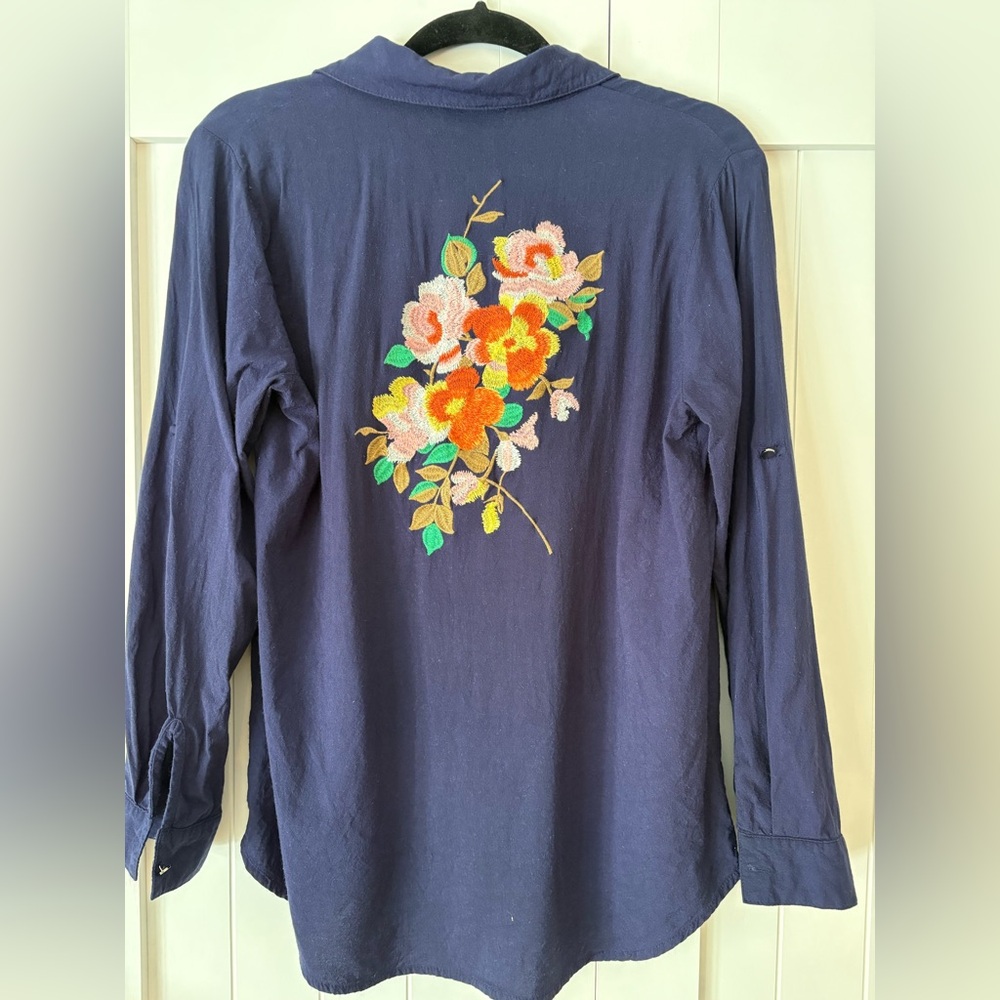 UMGEE Small Navy Embroidered Floral Women’s Blouse See Front & Back! Stunning!